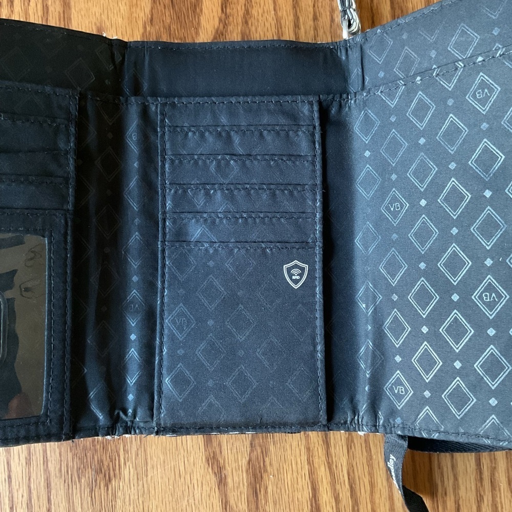 Vera Bradley Black and Blue Quilted Wristlet trifold - Picture 7 of 7